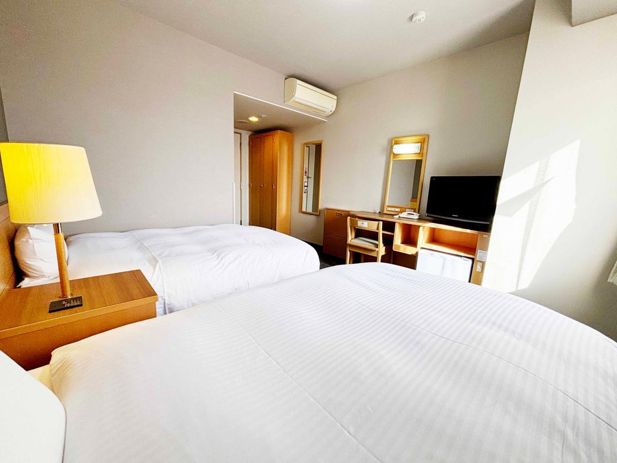 Route Inn Grantia Hanyu Spa Resort Buitenkant foto